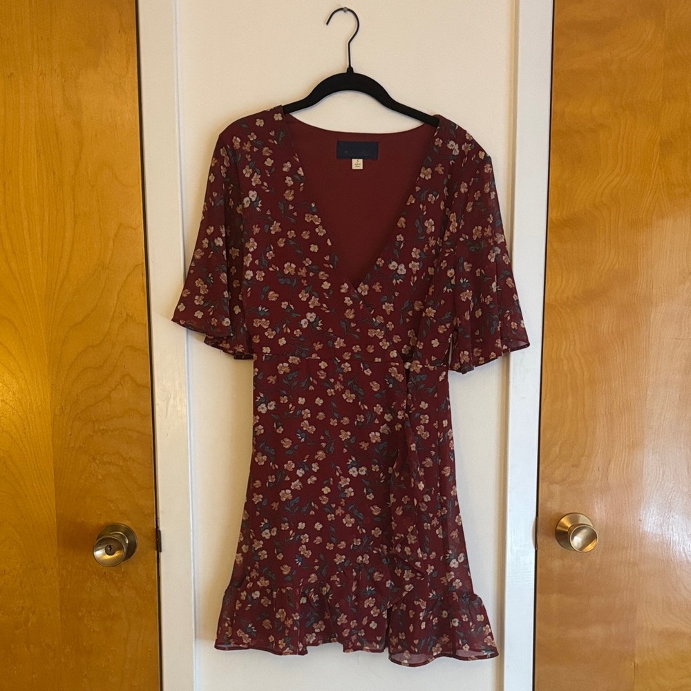 Elegant Burgundy Floral Mini Dress